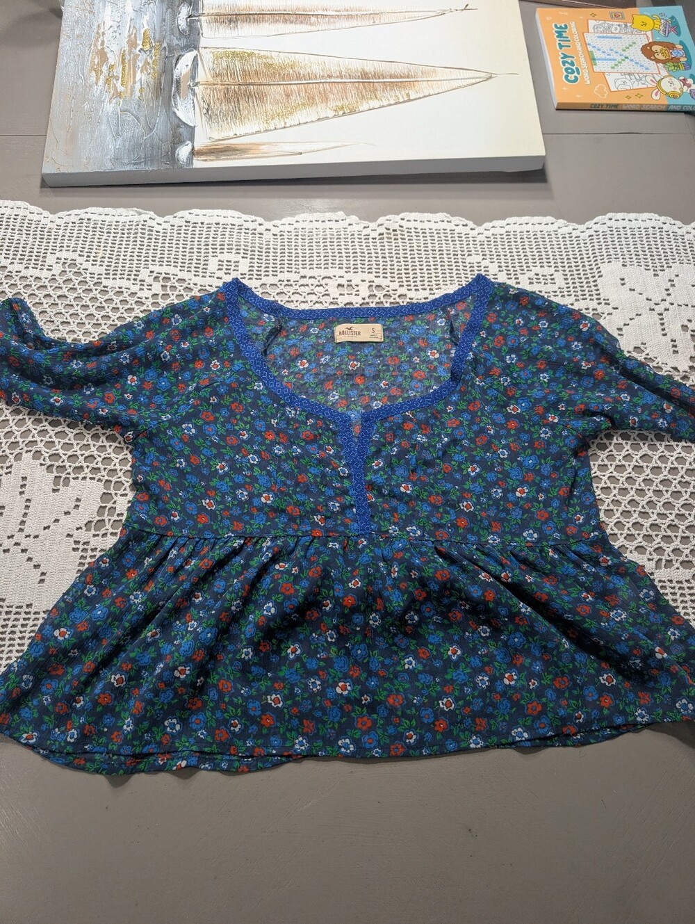 Blue Floral Peplum Top by Hollister Size Small